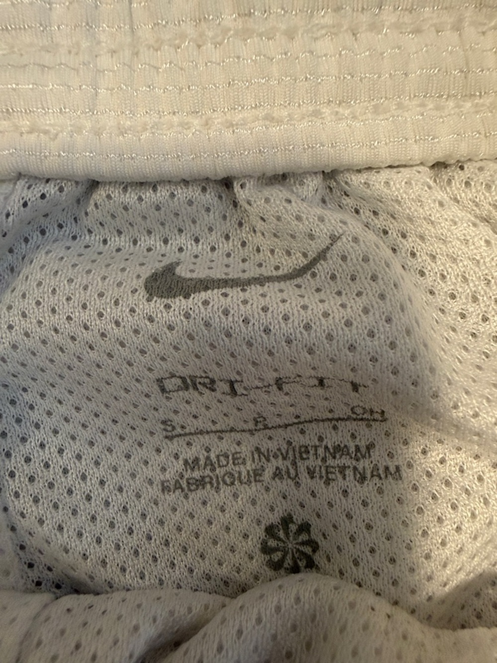 Nike Women’s White Fly Crossover Basketball Shorts with Black Trim Size Small - Picture 11 of 12